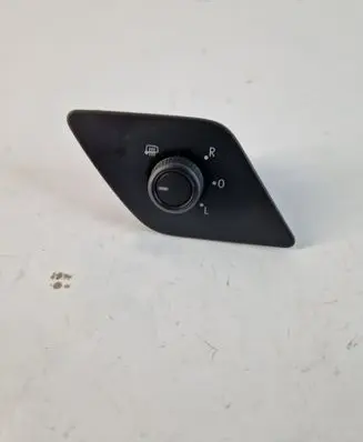 Volkswagen Jetta VI Wing mirror switch 5c8959565d