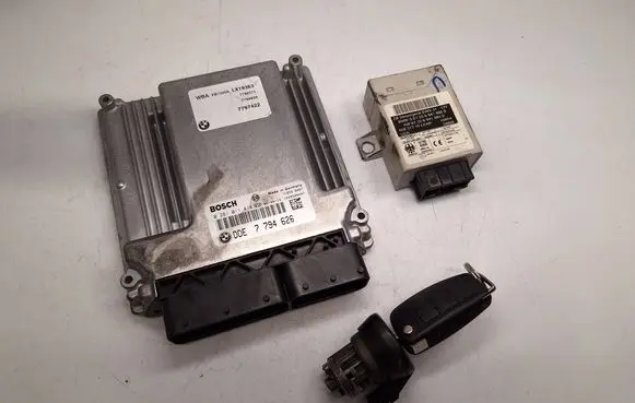 BMW X5 E53 Engine ECU kit and lock set 7794626 13617794626 0281011414