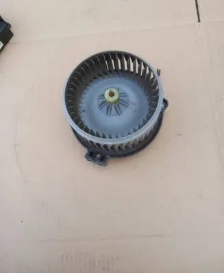 Subaru Legacy Heater fan/blower 2727000222