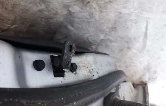 KIA Sorento Front door check strap stopper 