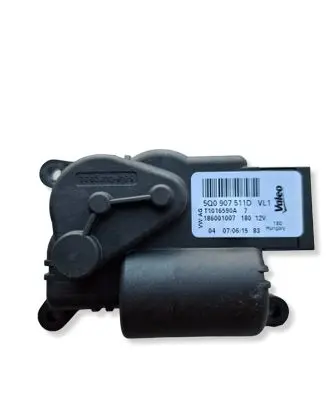 Volkswagen PASSAT B8 Air flap motor/actuator 5Q0907511D