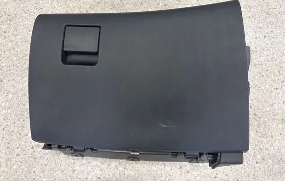 Opel Insignia A Glove box