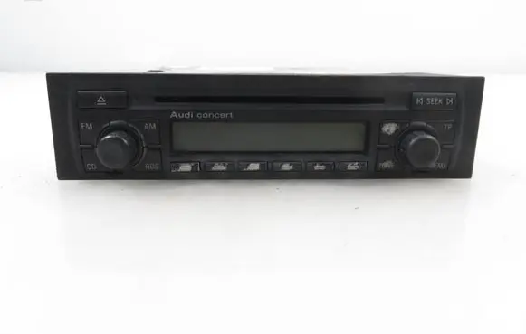 Audi A3 S3 8L Radio/CD/DVD/GPS head unit 8L0035186G