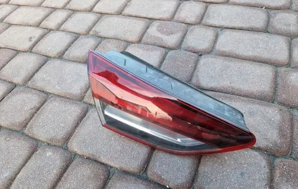 Opel Insignia B Rear/tail lights 39108789