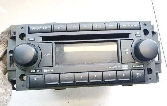 Dodge Caliber Radio/CD/DVD/GPS head unit P05091509AG T00AM2126H1361