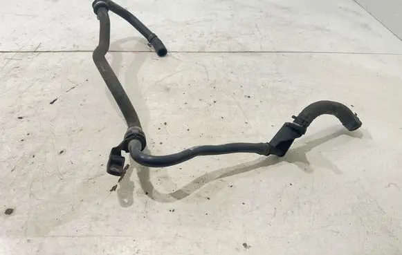 Audi A4 S4 B9 Engine coolant pipe/hose 8W0145670E 8W0145670