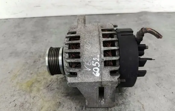 Opel Vectra C Generator/alternator 