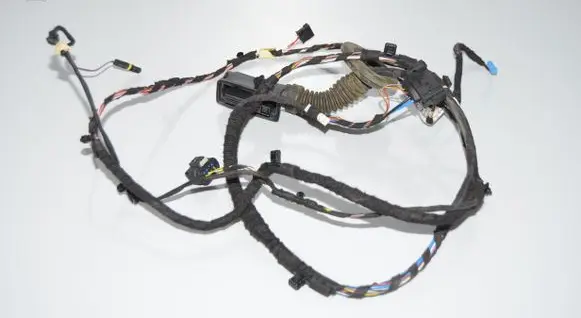 BMW 2 F46 Rear door wiring loom 9389330 9389328 61129379347