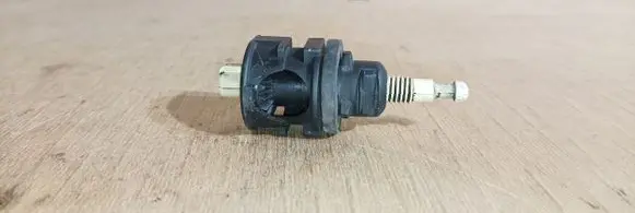 Jaguar XJ X308 Headlight level adjustment motor 