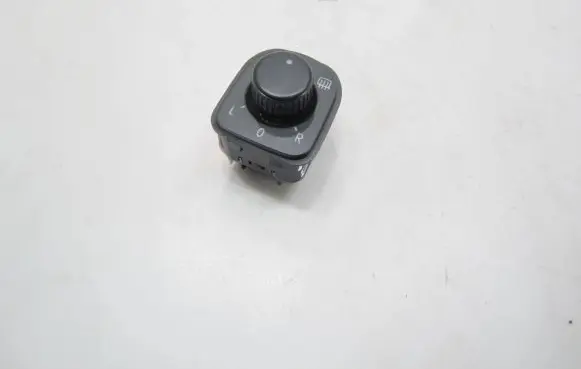 Volkswagen PASSAT B7 Wing mirror switch 1K0959565K