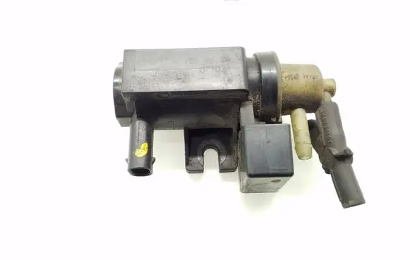 Mercedes-Benz A W169 Turbo solenoid valve A0061536628
