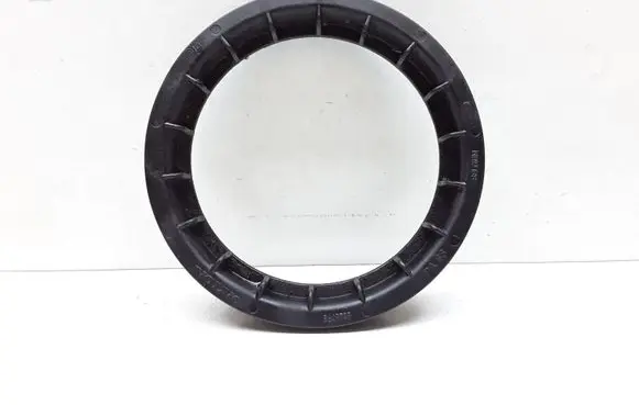 Volvo XC90 In tank fuel pump screw locking ring/nut 8649739