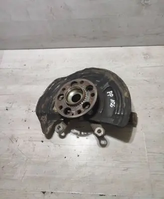 Mercedes-Benz GLA W156 Front wheel hub A2464210820
