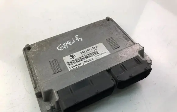Skoda Fabia Mk1 (6Y) Engine control unit/module ECU 047906033A