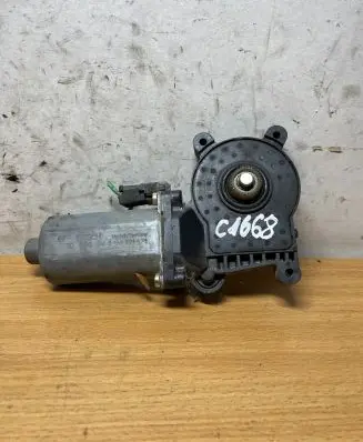Mercedes-Benz A W168 Front door electric window regulator 130821673 C1668
