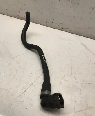 Coolant pipe/hose