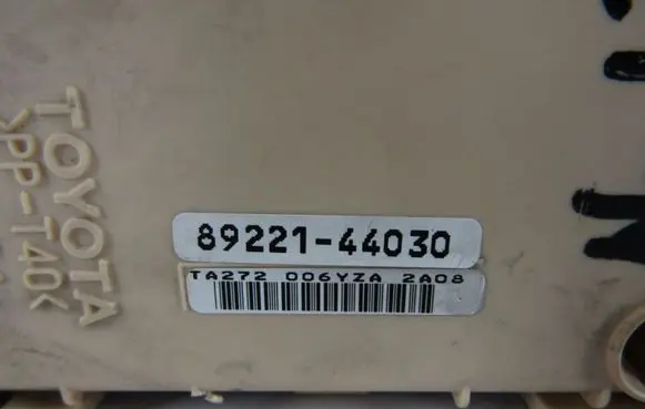 Toyota Avensis Verso Fuse module 8922144030