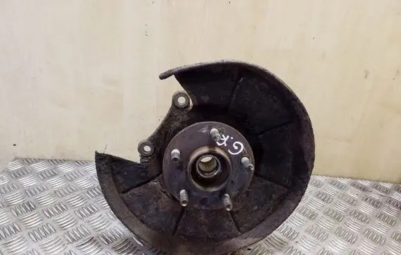 Ford Kuga I Rear wheel hub