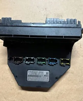 Mercedes-Benz E W212 SAM control unit A2129004811
