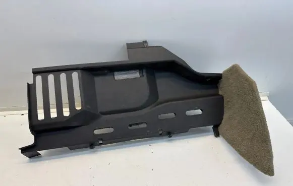 Land Rover Discovery 4 - LR4 Dashboard lower bottom trim panel FBS500450XXX