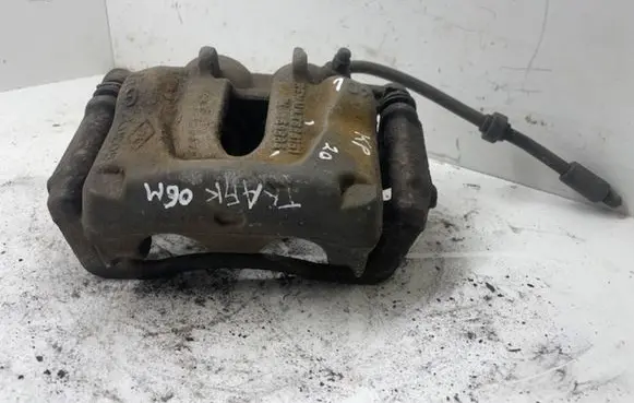 Renault Trafic II (X83) Front brake caliper 68615159684
