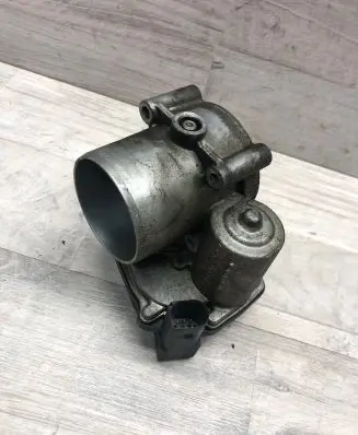 Volkswagen Golf VI Throttle valve 03C133062C A2C53030936