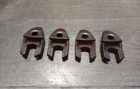Volvo V40 Fuel Injector clamp holder 927029