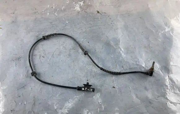 Opel Corsa D ABS brake wheel speed sensor 0205008089