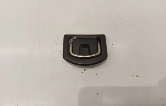 Volkswagen Touran II Tie down hook / loop 5M0863503