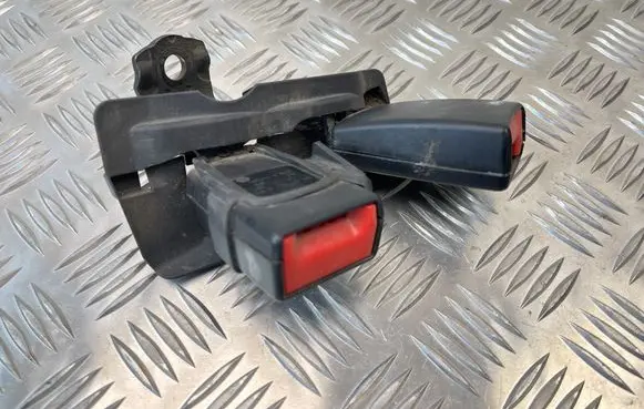 Audi A5 Sportback 8TA Middle seatbelt buckle (rear) 8K0857739AE 8K0857797