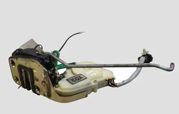 KIA Sorento Front door lock