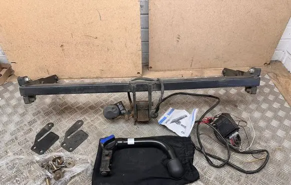 Toyota C-HR I Tow bar set 