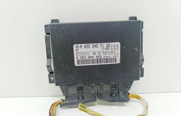 Mercedes-Benz E W211 Parking PDC control unit/module A0255457132 0263004025