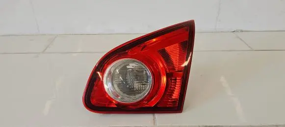 Nissan Qashqai Tailgate rear/tail lights 05091