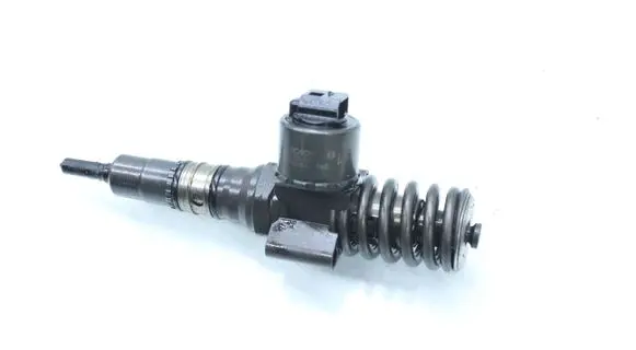 Skoda Octavia Mk2 (1Z) Fuel injector 03G130073G