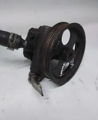 Opel Insignia A Power steering pump 55563329