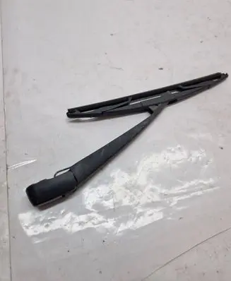 Mitsubishi Outlander Rear wiper blade arm