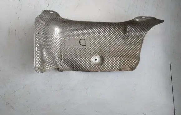 BMW 7 F01 F02 F03 F04 Exhaust heat shield 7185214