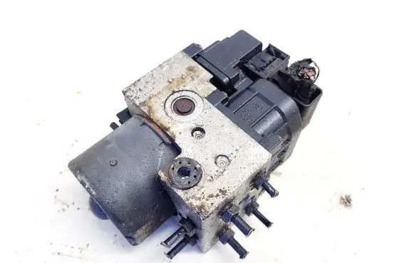 Audi A4 S4 B5 8D ABS Pump 1928402824 0273004281