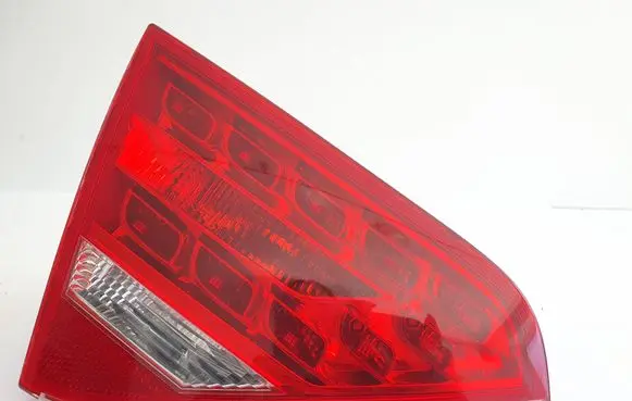 Audi S5 Tailgate rear/tail lights 8T0945093A