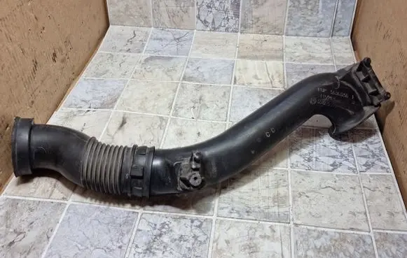 Opel Astra H Air intake duct part 55351756 551020308 90531007