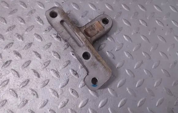 KIA Ceed Engine mounting bracket 21825F3000