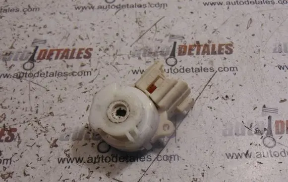 Toyota RAV 4 (XA20) Ignition lock contact 
