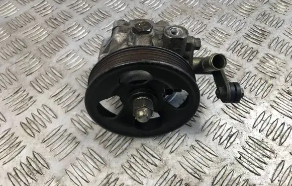 Subaru Legacy Power steering pump 47801013