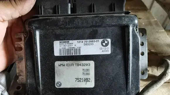 Mini One - Cooper R50 - 53 Engine control unit/module S118012001K 7513983 7521092