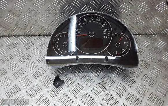 Volkswagen Beetle A5 Speedometer (instrument cluster) 5C5920970