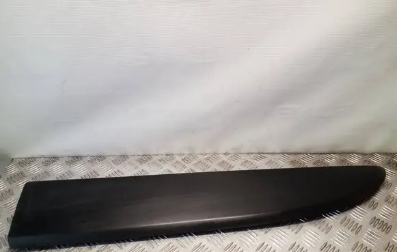 Renault Trafic III (X82) Front door trim (molding) 808213720R