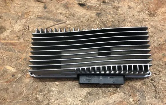 Audi A5 8T 8F Sound amplifier 8R0035223E