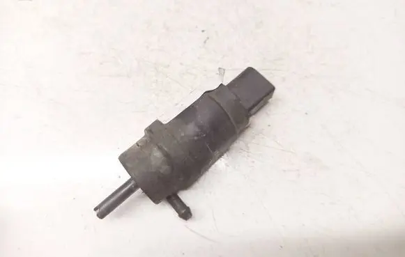 Mercedes-Benz E W211 Windscreen/windshield washer pump 3090179