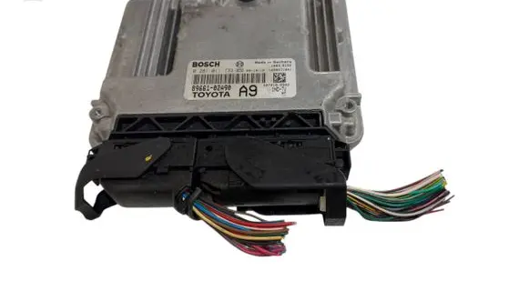 Toyota Corolla E140 E150 Engine control unit/module 8966102A90 4079180503 0281011733